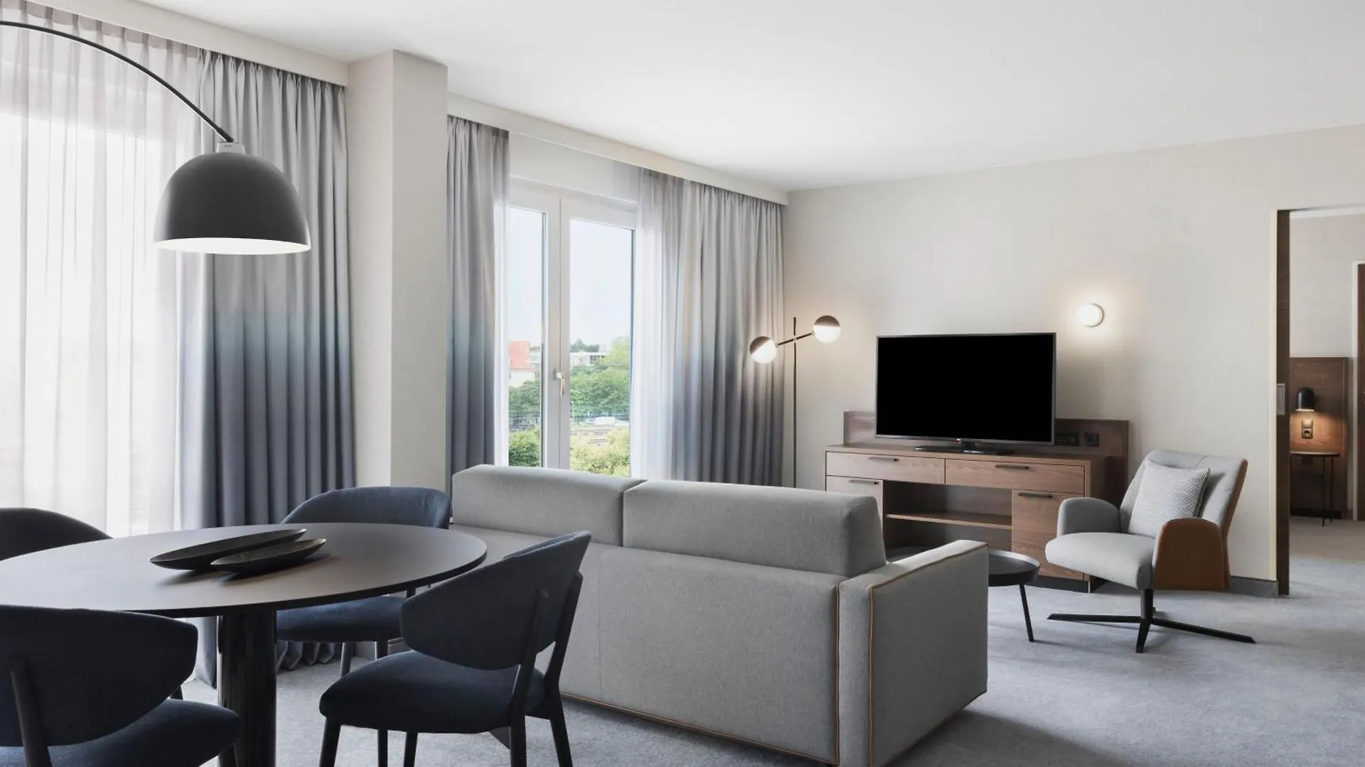 Courtyard By Marriott Munich City East Hotel