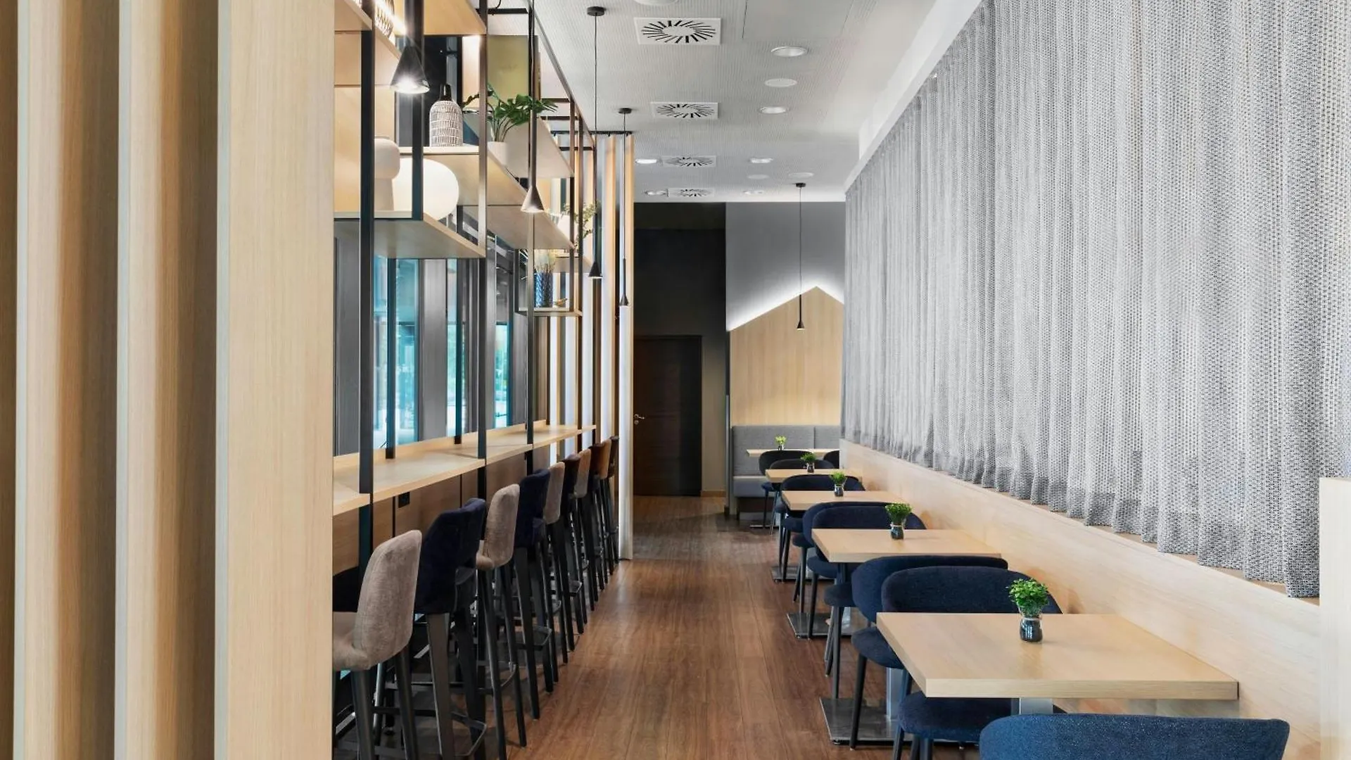 Hotel Courtyard By Marriott Munich City East