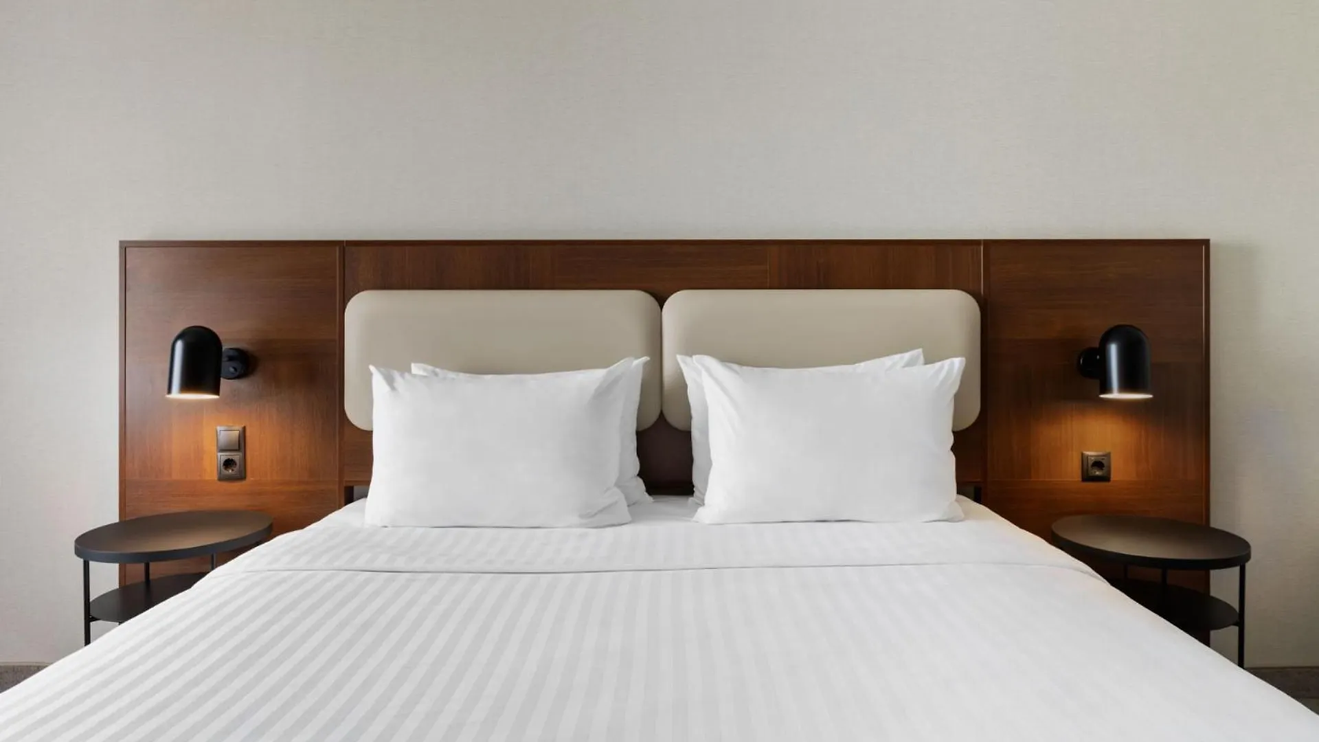 Courtyard By Marriott Munich City East Hotel