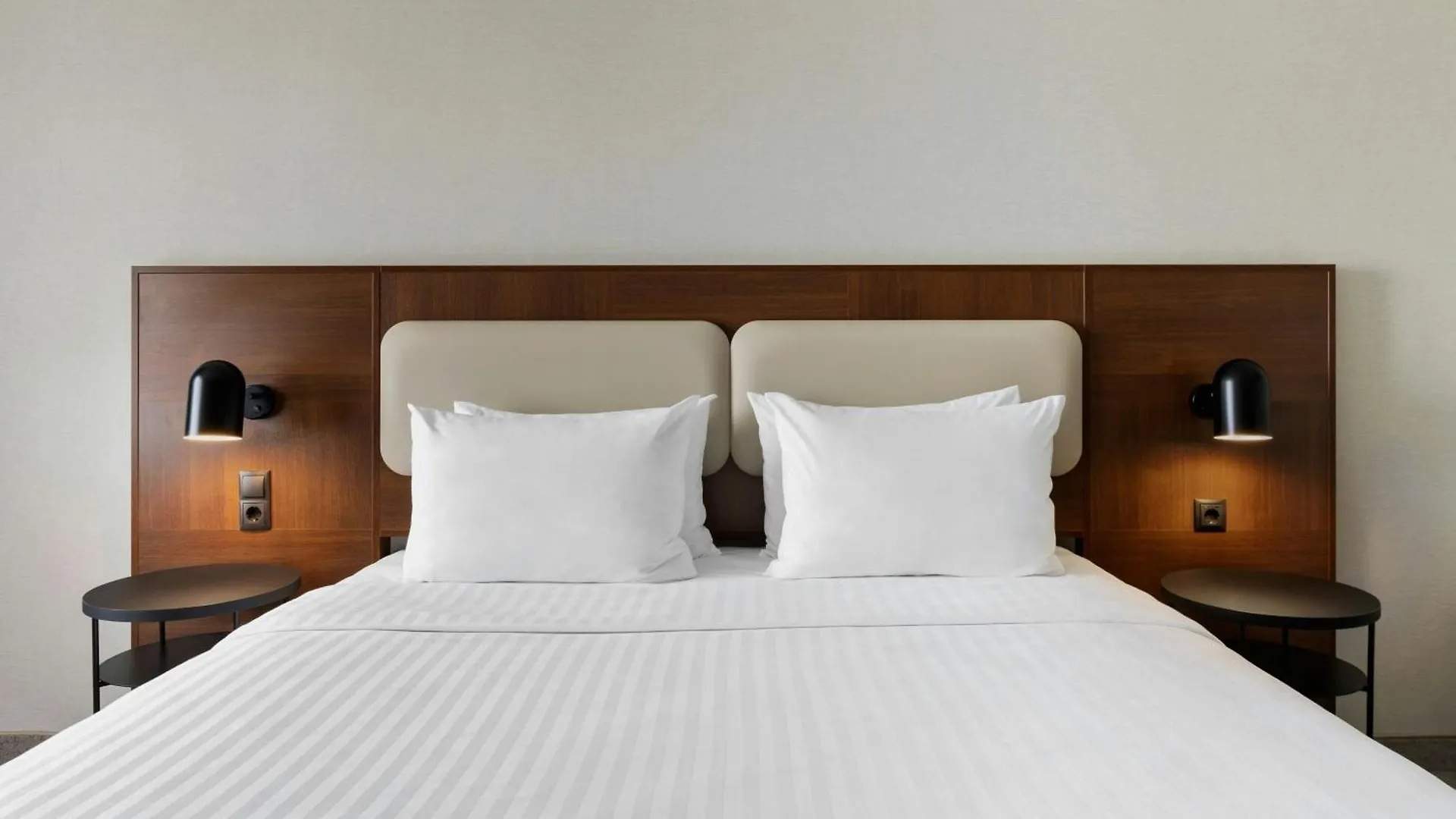 Courtyard By Marriott Munich City East Hotel